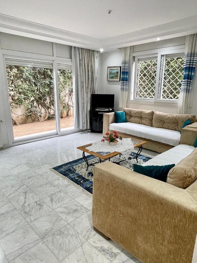 Etage De Villa Avec Jardin, Pres De L'Aireport Et Parking Prive Ariana Exterior foto