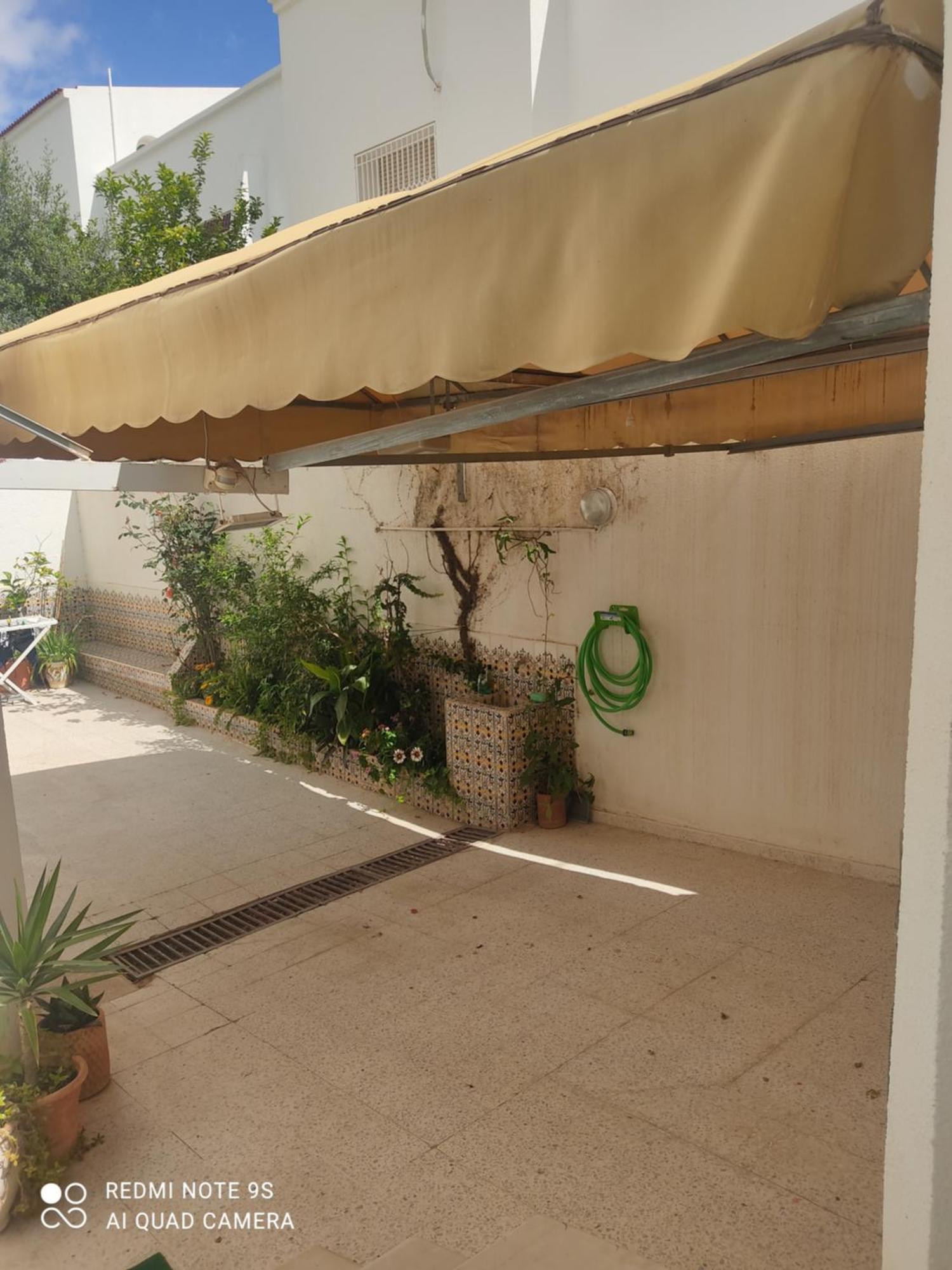 Etage De Villa Avec Jardin, Pres De L'Aireport Et Parking Prive Ariana Exterior foto